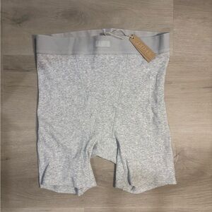 SOLD: SKIMS COTTON RIB BOXER 🐘